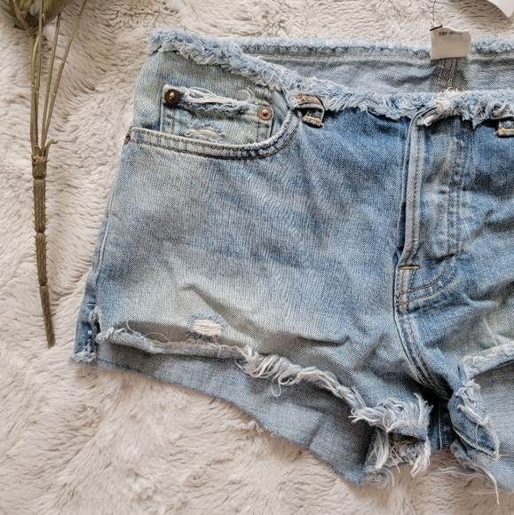 NSF Fringe Hem & Waist Hidden Button Close Blue Denim Distressed Shorts Size 26 - Picture 2 of 11